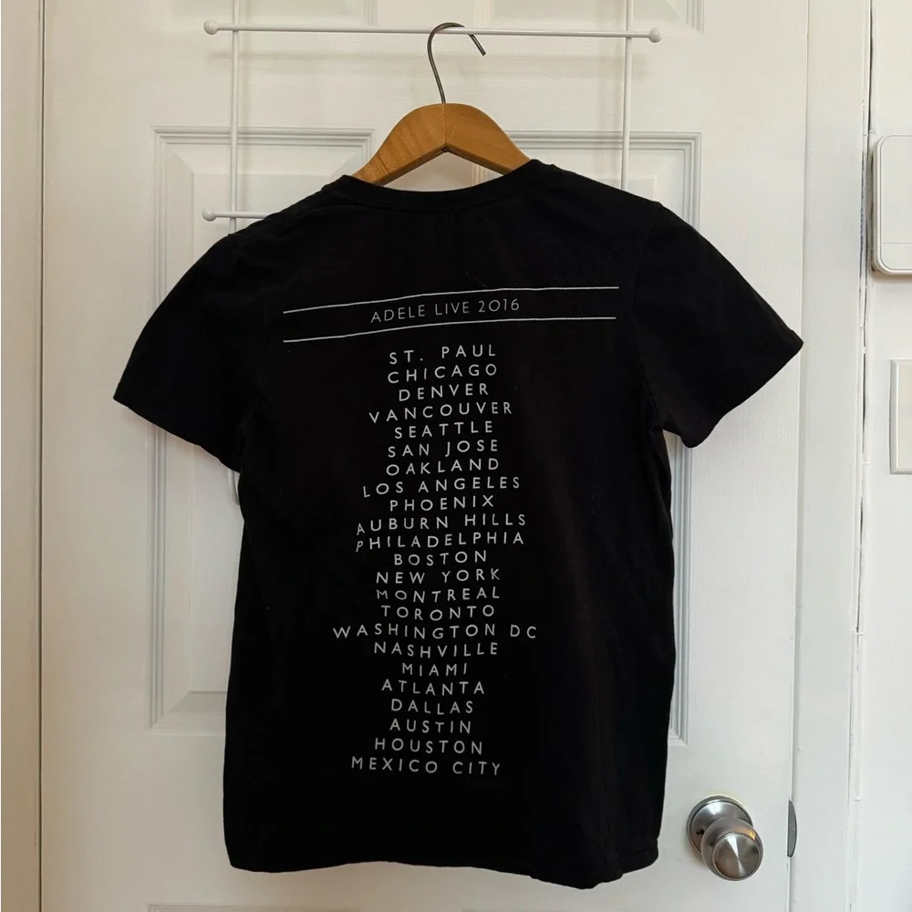 Black Graphic T-Shirt Adele - Picture 3 of 4